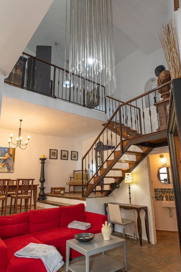 El Pensamiento Duplex Ronda Exterior photo