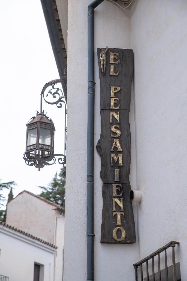 El Pensamiento Duplex Ronda Exterior photo